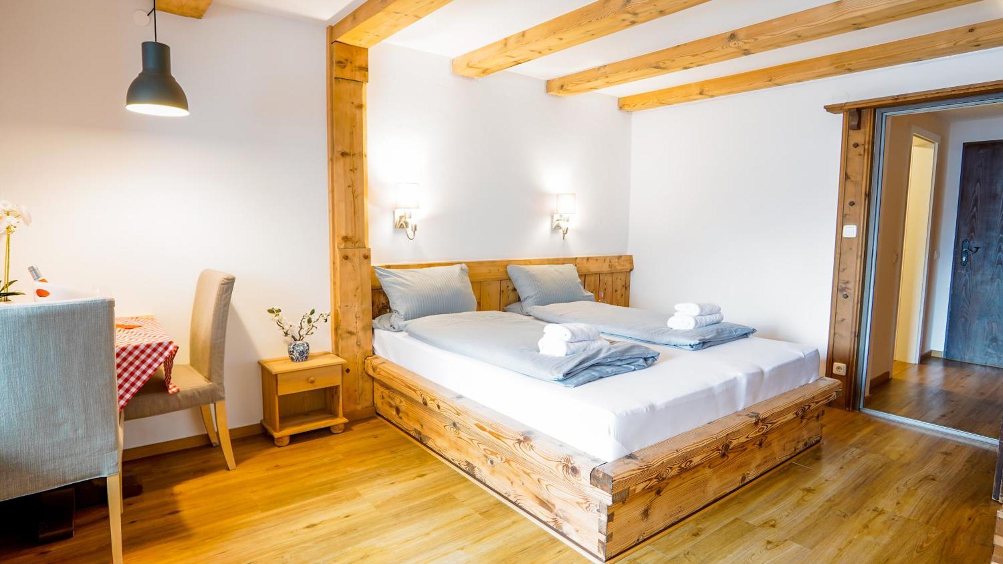 Landgasthof Zum Papyrer - Erholung Im Urlaubsgebiet Lenggries Szoba fotó