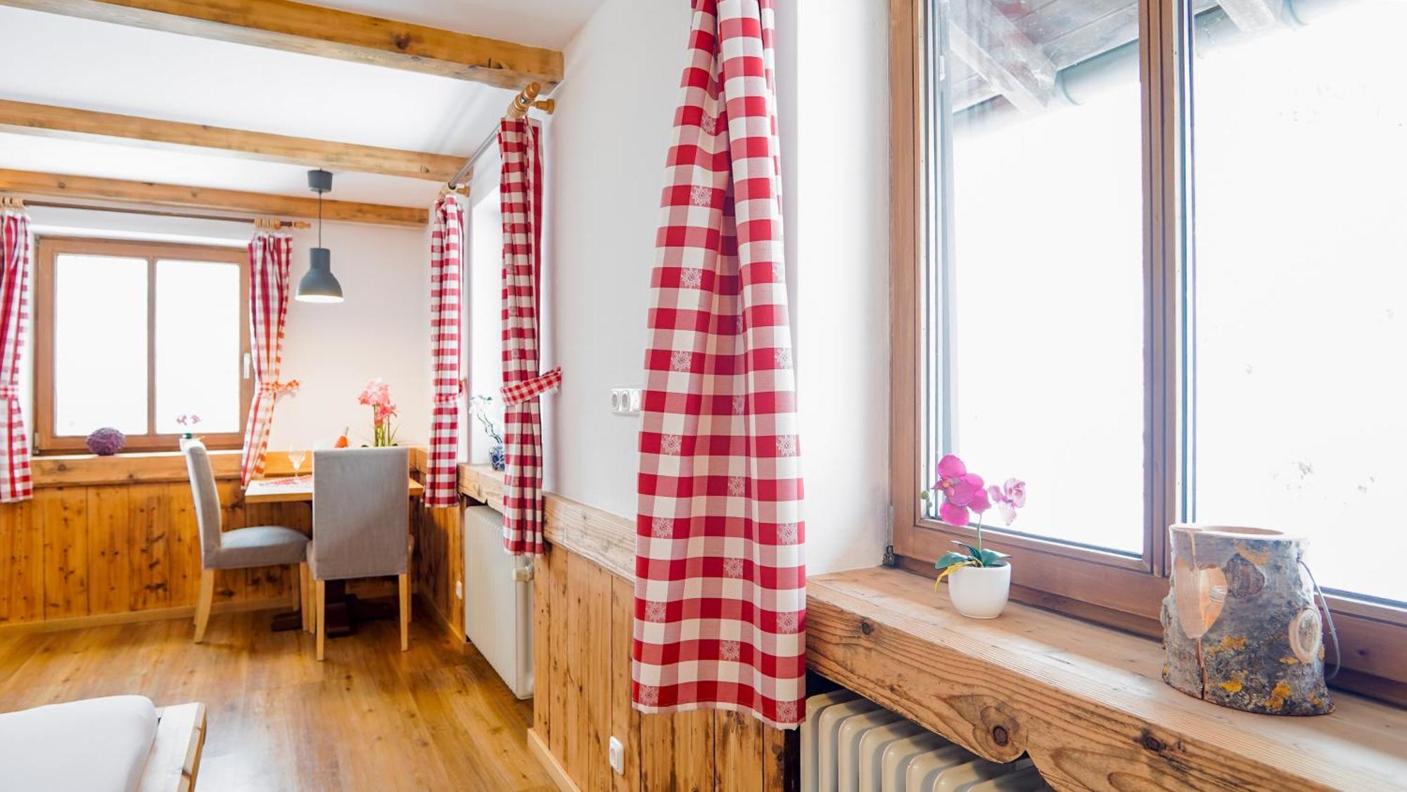 Landgasthof Zum Papyrer - Erholung Im Urlaubsgebiet Lenggries Kültér fotó